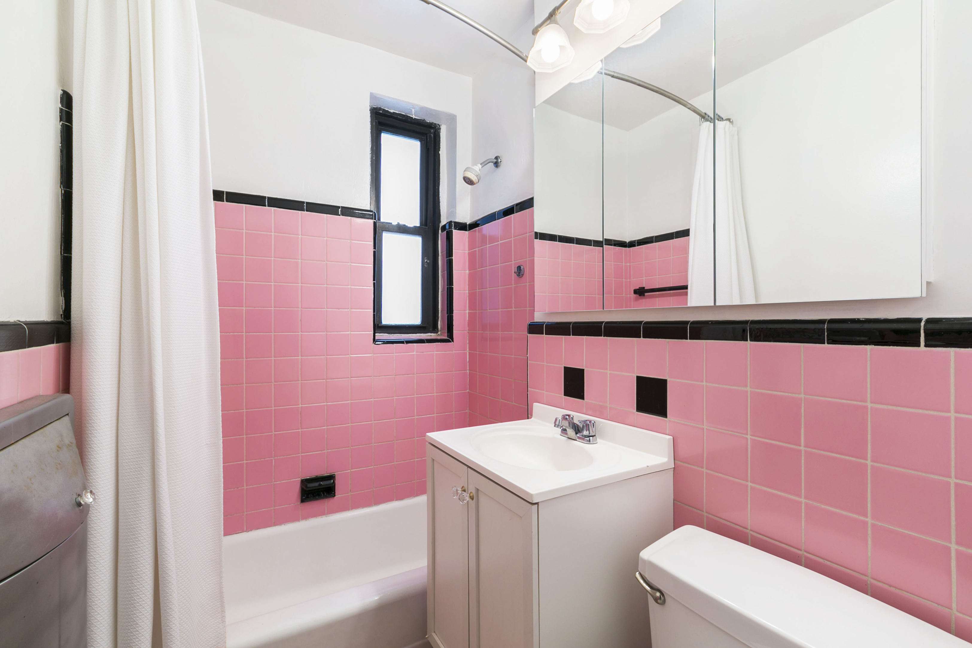 100 West 12th Street, Unit 4H Manhattan, NY 10011 - Photo 6 of 7