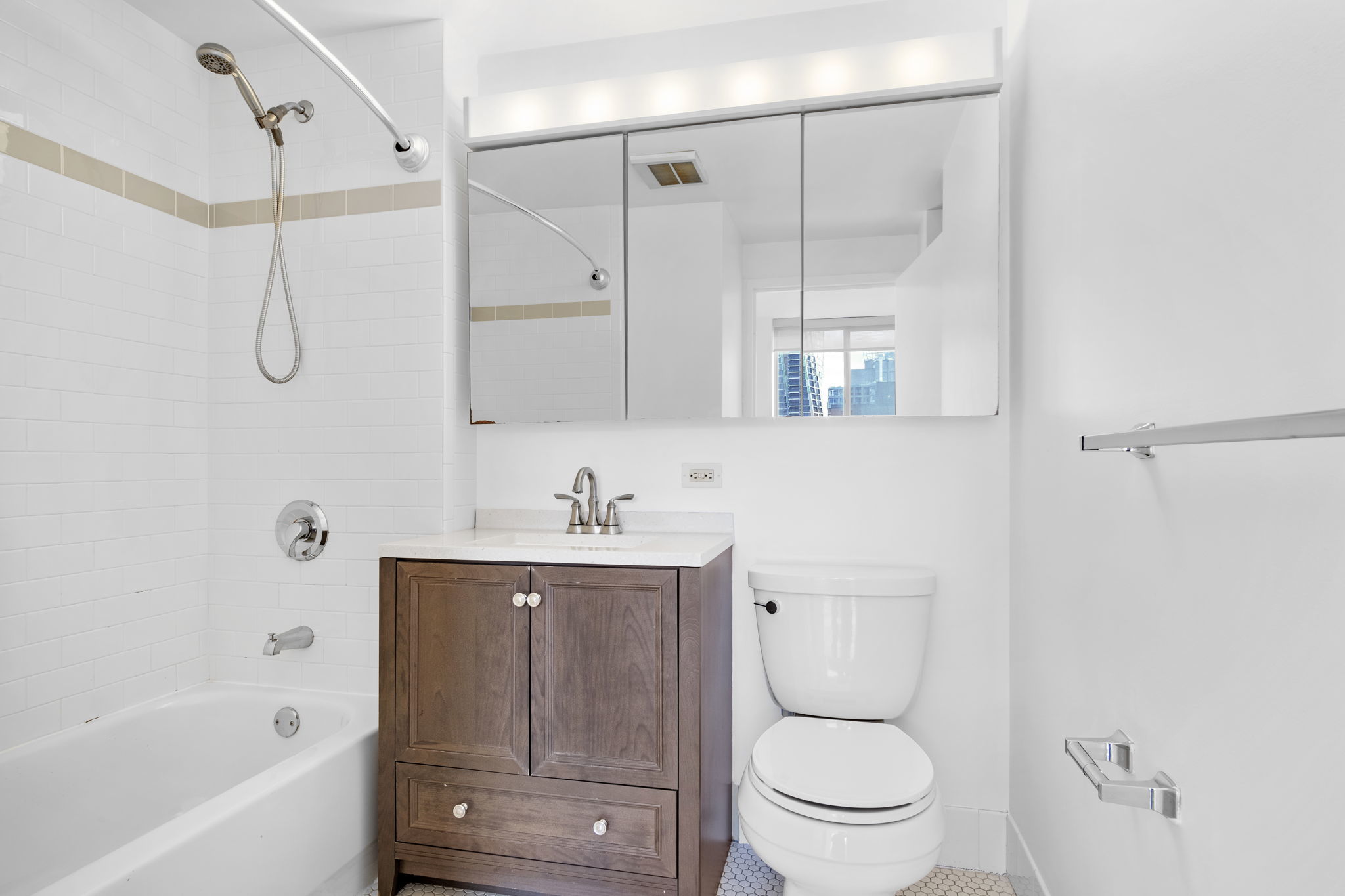 520 West 23rd Street, Unit 16B Manhattan, NY 10011 - Photo 6 of 12