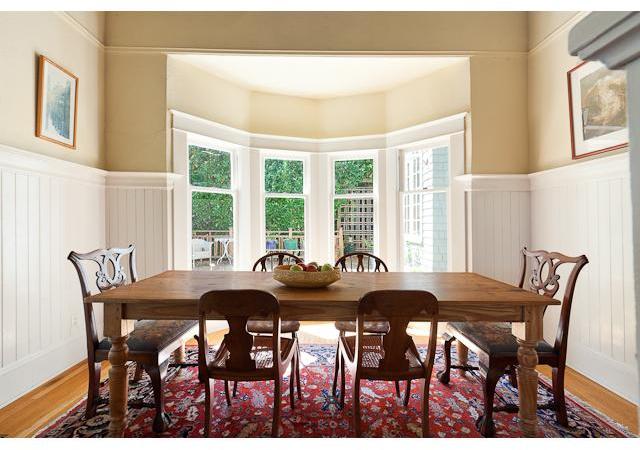 2640 Southwest Talbot Road Portland, OR 97201 - Photo 3 of 16
