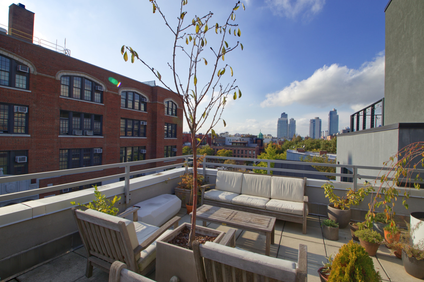 The Metropolitan 211 N 5th St, Brooklyn, NY 11211 - Photo 7 of 8