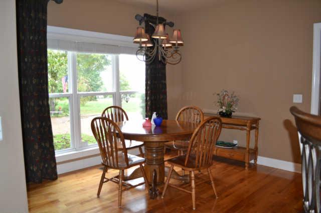 219 Ridgewater Way Mount Juliet, TN 37122 - Photo 10 of 30 LARGE BREAKFAST AREA OFF GORMET KITCHEN
