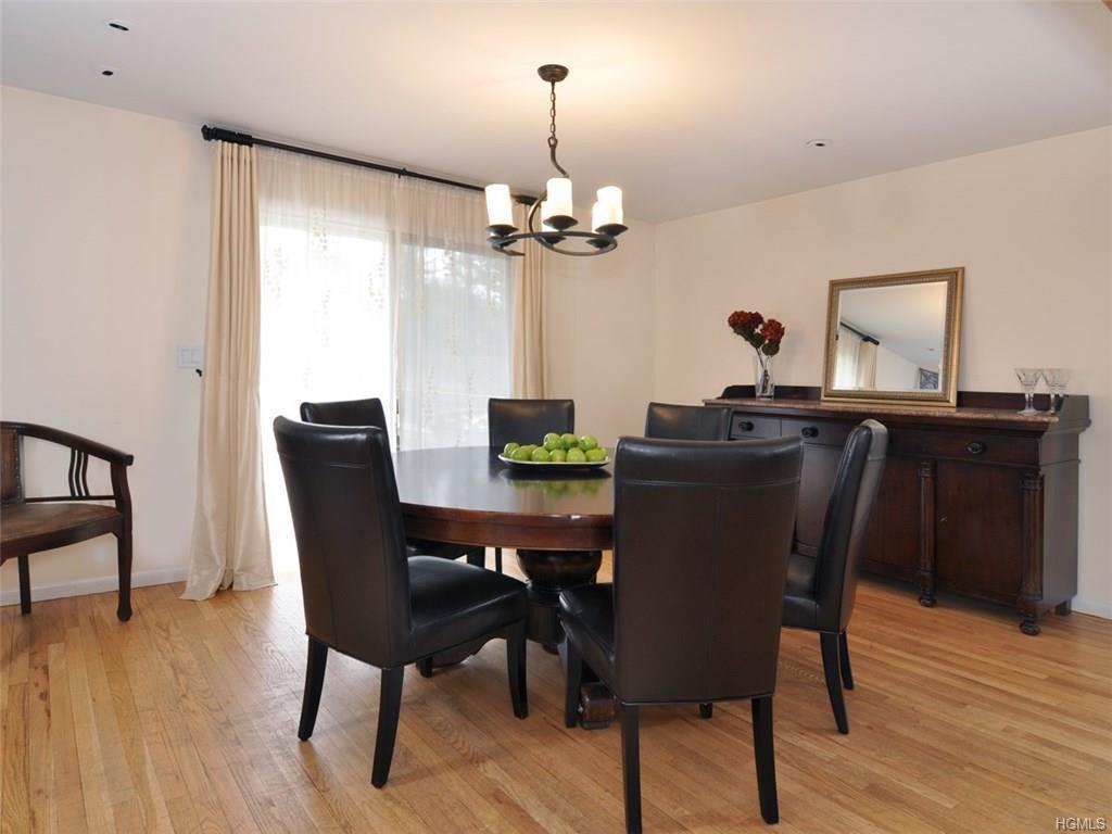 2 Hillcrest Drive Pelham, NY 10803 - Photo 6 of 27