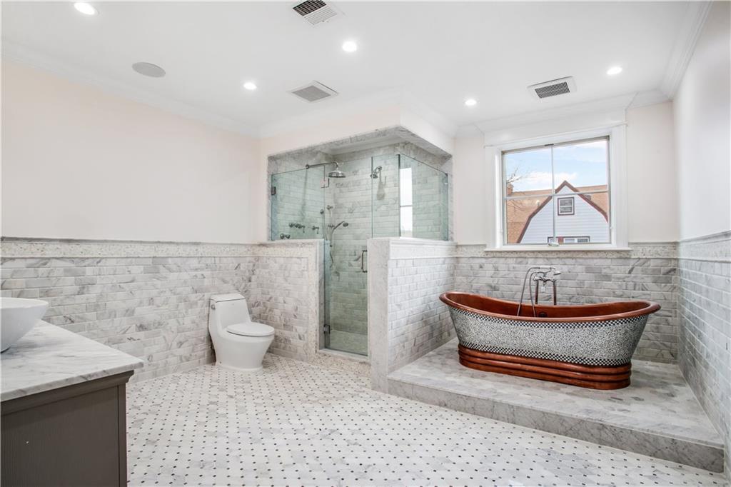 18 Buckingham Road Brooklyn, NY 11226 - Photo 10 of 15