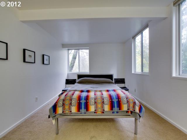 3528 Southwest Beaverton Court Portland, OR 97239 - Photo 3 of 15