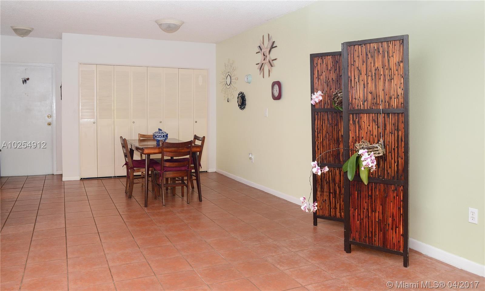 1655 Northeast 115th Street, Unit 5B Miami, FL 33181 - Photo 3 of 19