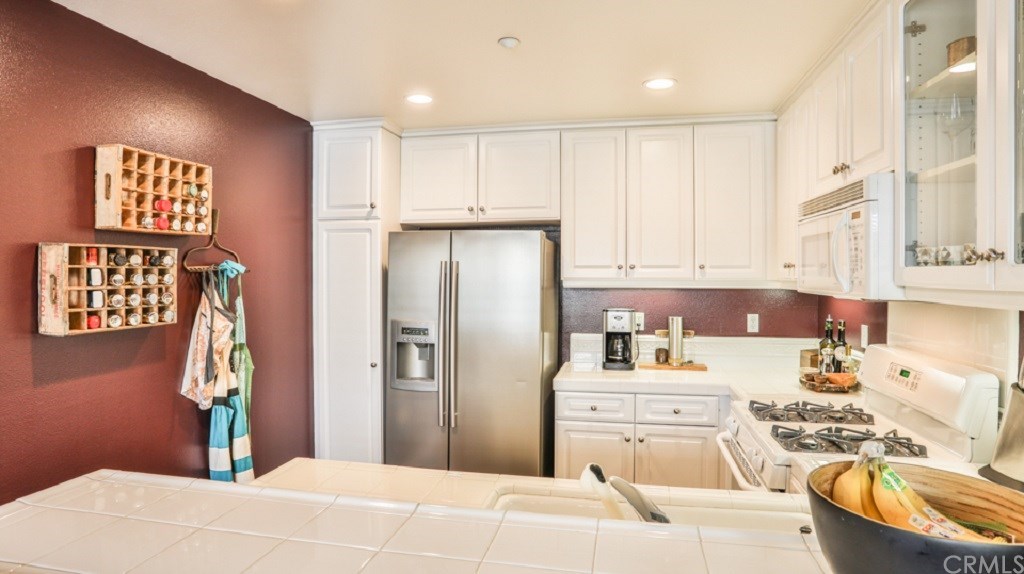 78 Dovetail Irvine, CA 92603 - Photo 11 of 55