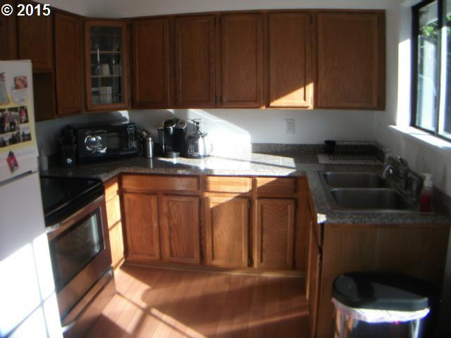 355 4th Street Fairview, OR 97024 - Photo 10 of 15 Gallery Image 10