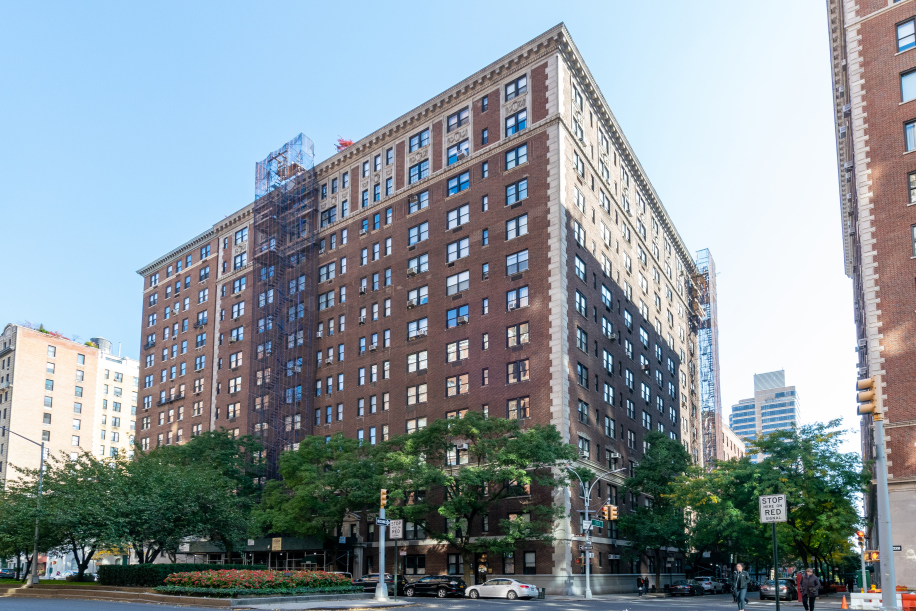 1125 Park Ave, Manhattan, NY 10128 - Photo 1 of 3