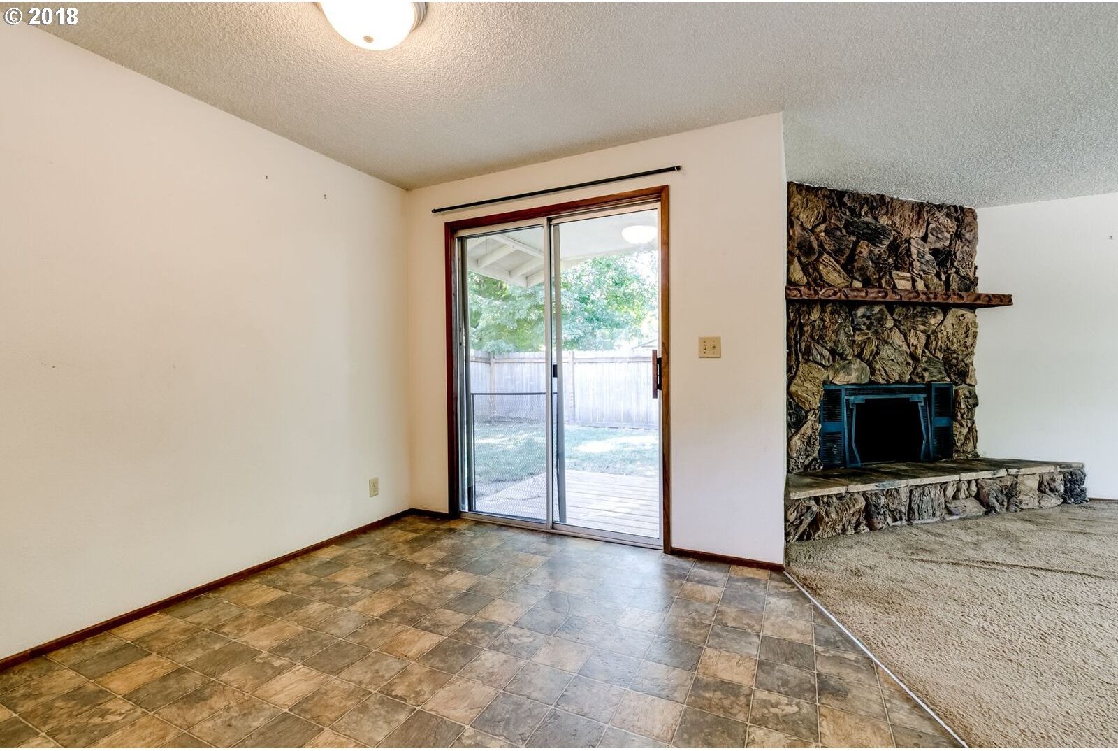 4896 B Street Springfield, OR 97478 - Photo 7 of 17