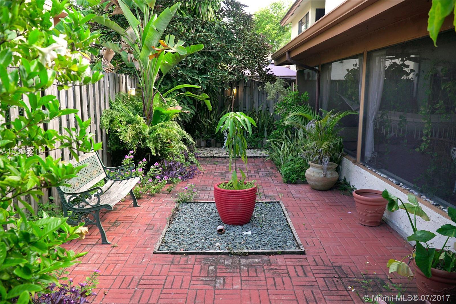 15036 Southwest 89th Ter Road Miami, FL 33196 - Photo 20 of 24 Gallery Image 20