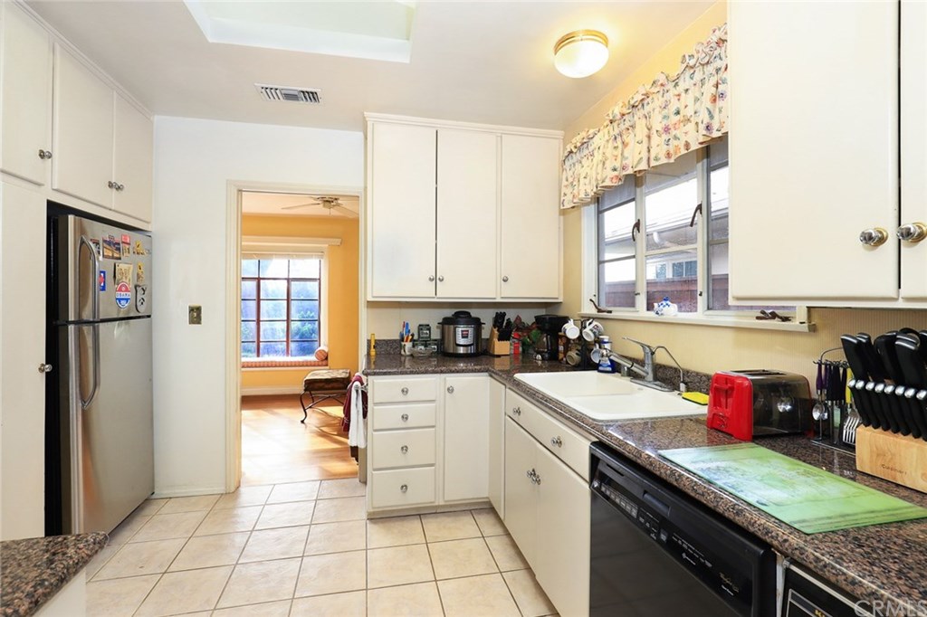 356 Cherry Drive Pasadena, CA 91105 - Photo 20 of 30