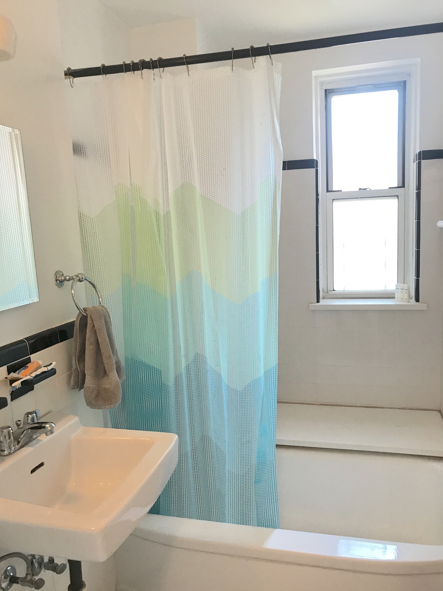 153 Bennett Avenue, Unit 2F Manhattan, NY 10040 - Photo 6 of 7