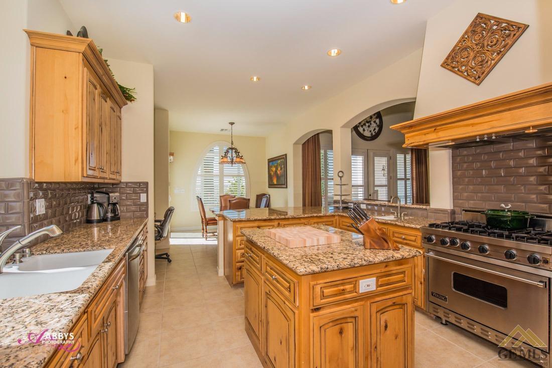 13407 Raphael Avenue Bakersfield, CA 93306 - Photo 6 of 40