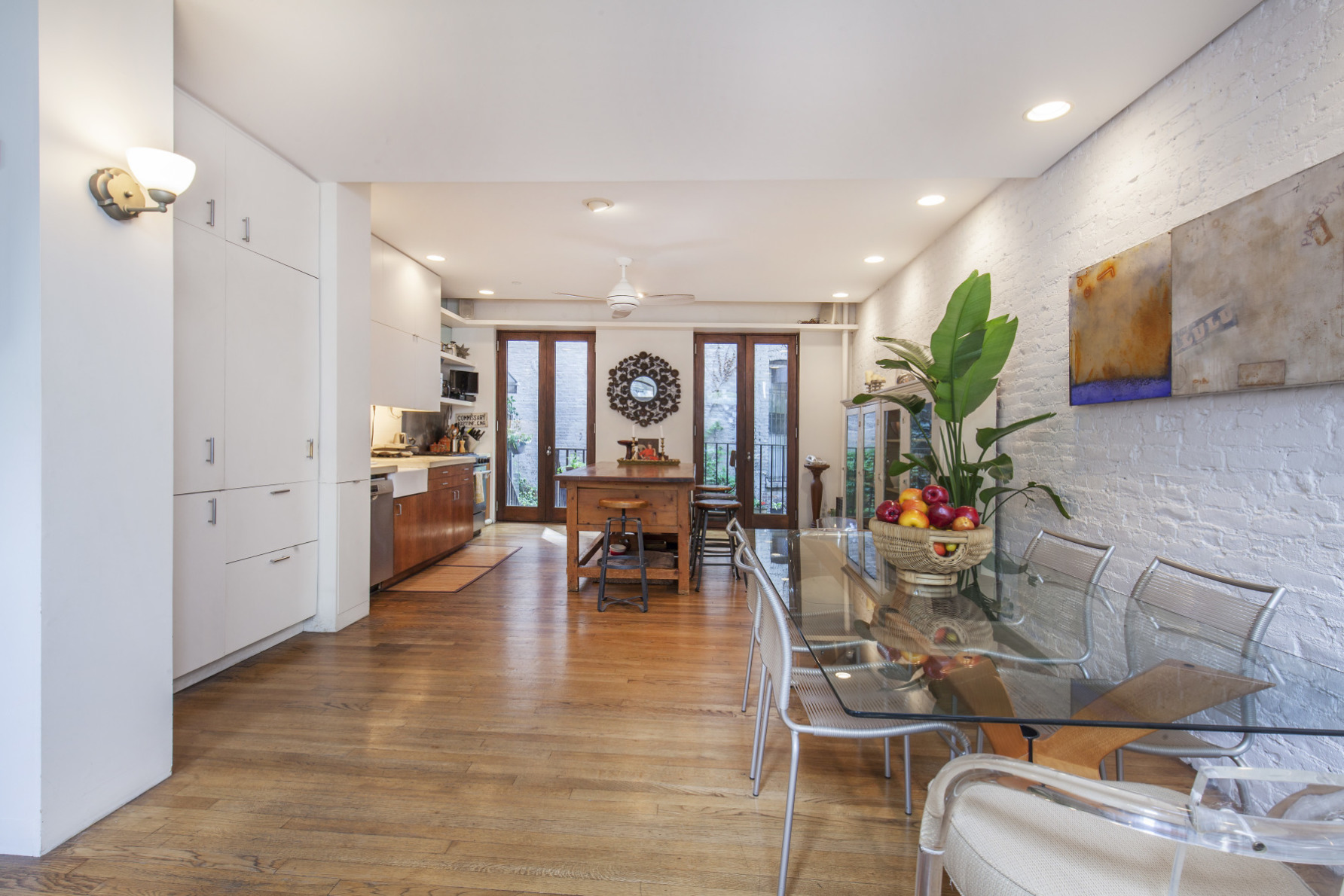 209 West 22nd Street Manhattan, NY 10011 - Photo 3 of 15