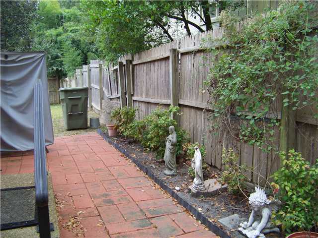 5539 Barfield Road Memphis, TN 38120 - Photo 20 of 20 View of the side patio with access to home.