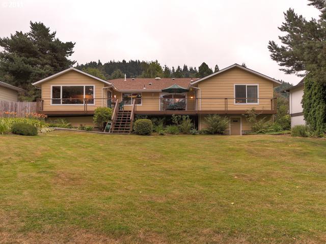 521 Southwest 4th Street Gresham, OR 97080 - Photo 6 of 16 Gallery Image 6
