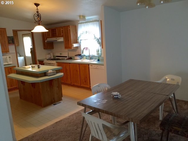 409 Southwest 11th Street Pendleton, OR 97801 - Photo 14 of 19