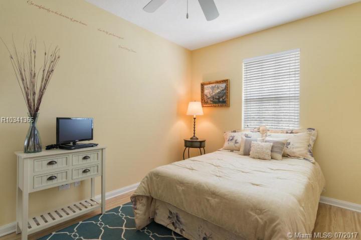 138 Merrimack Way Jupiter, FL 33458 - Photo 14 of 27