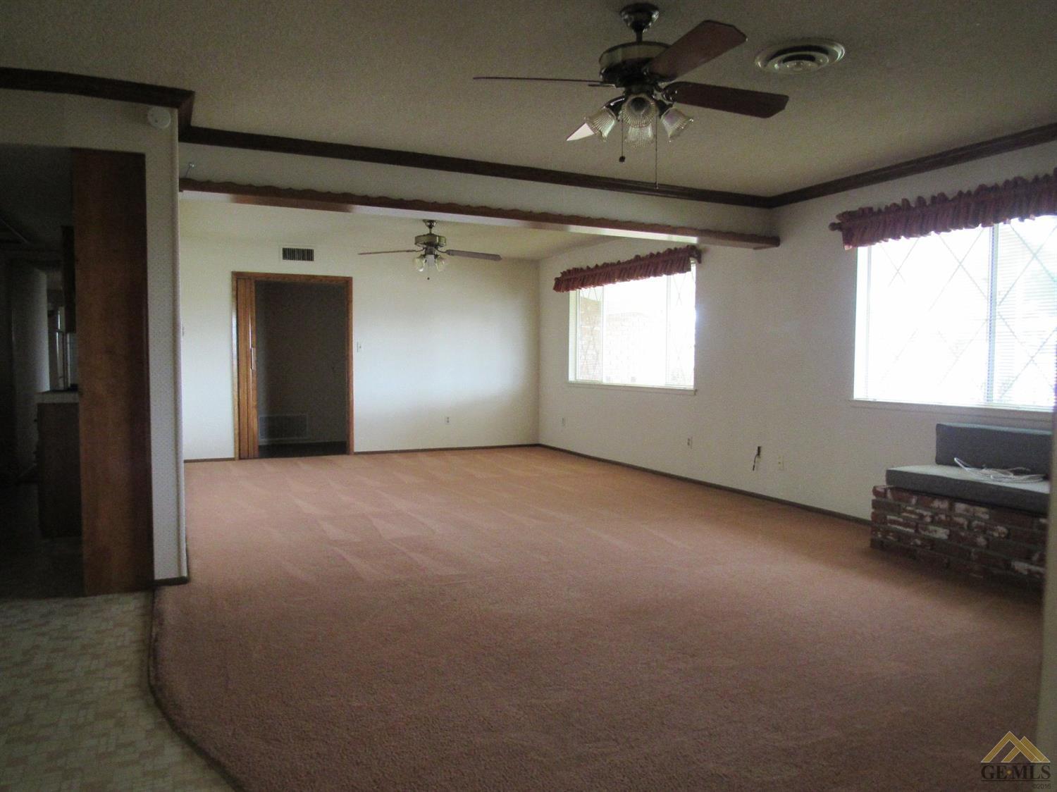 2819 Jenkins Road Bakersfield, CA 93314 - Photo 8 of 36 Gallery Image 8