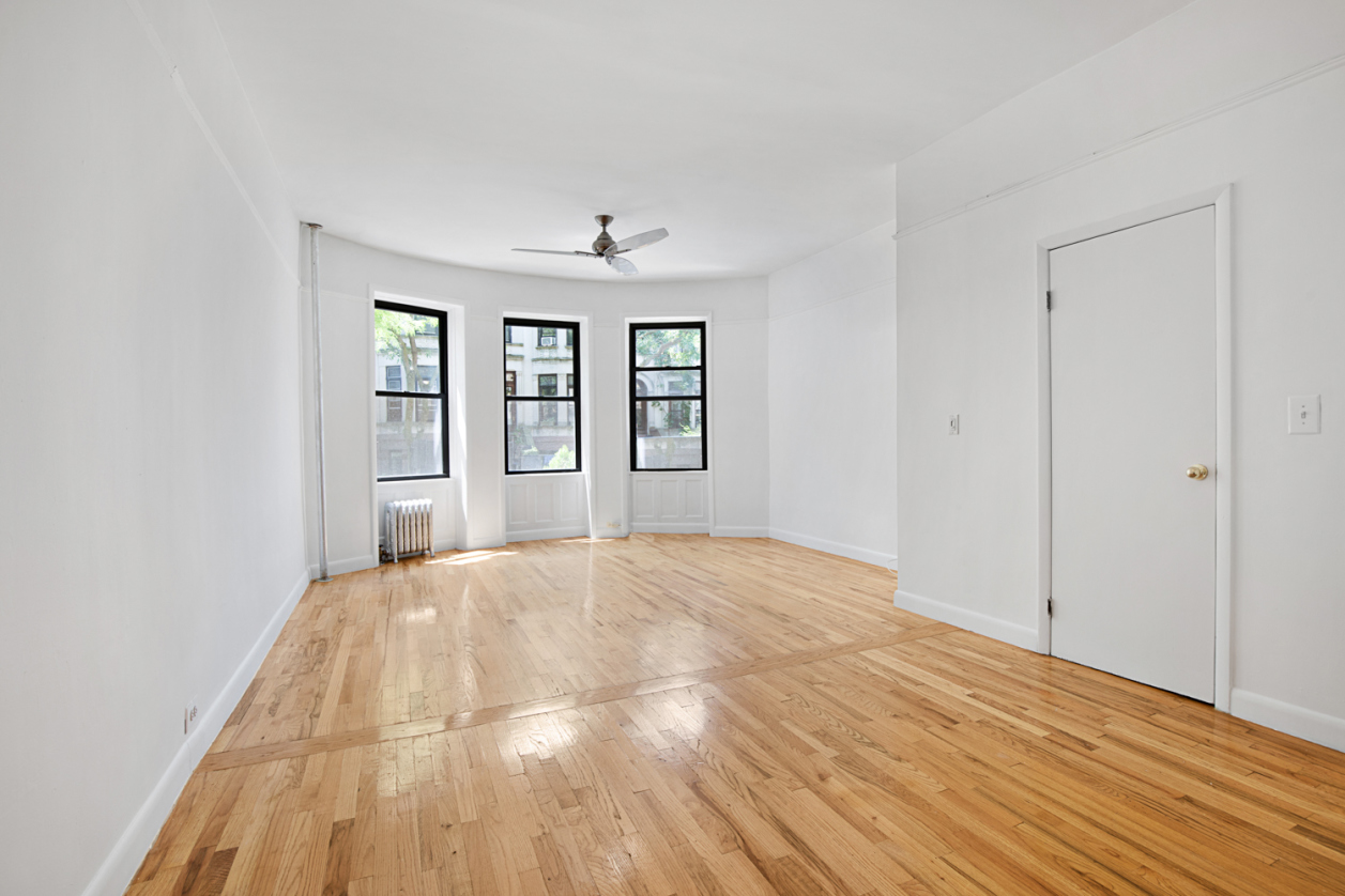 567 8th Street, Unit 1R Brooklyn, NY 11215 - Photo 2 of 13