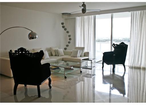 450 Alton Road, Unit 1102 Miami Beach, FL 33139 - Photo 5 of 16