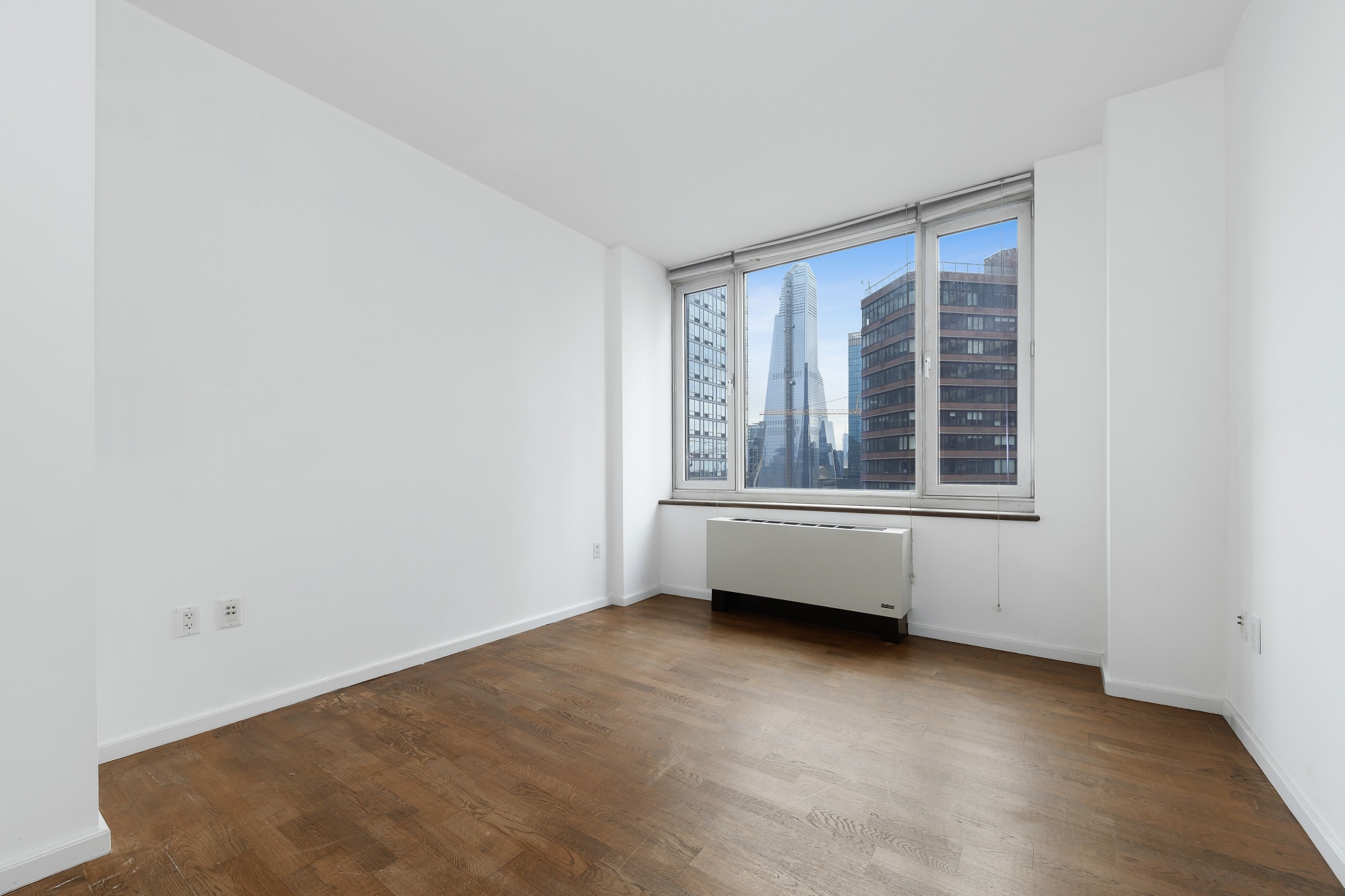 635 West 42nd Street, Unit 20M Manhattan, NY 10036 - Photo 7 of 14