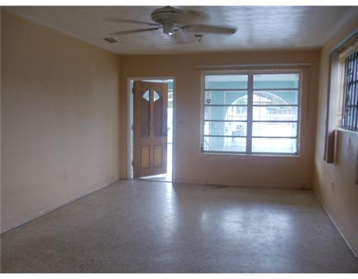 2655 Northwest 115th Street Miami, FL 33167 - Photo 4 of 8