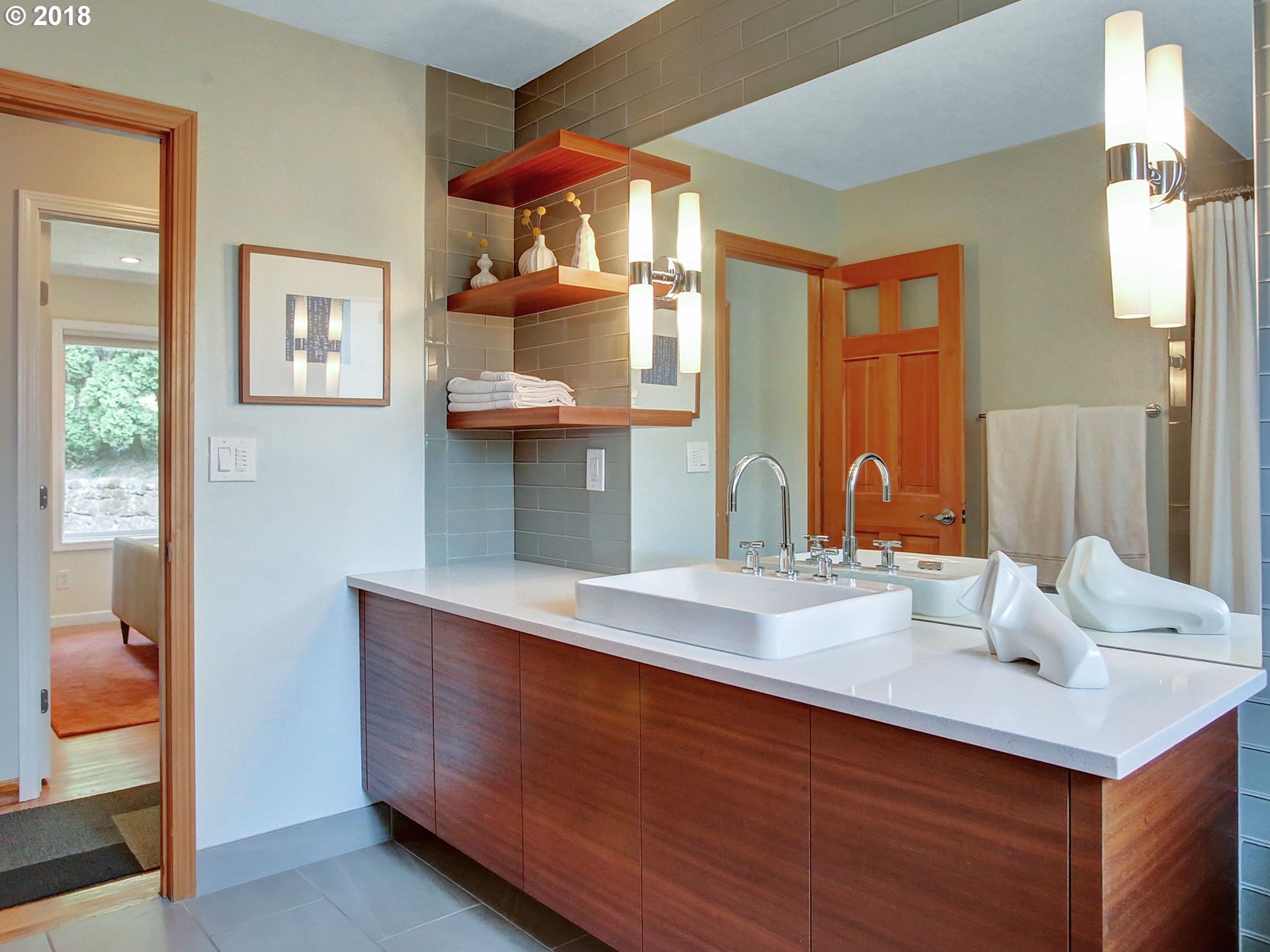 5505 Southwest Dover Loop Portland, OR 97225 - Photo 19 of 31 Gallery Image 19