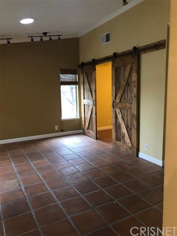 25657 Almendra Drive Valencia, CA 91355 - Photo 5 of 17