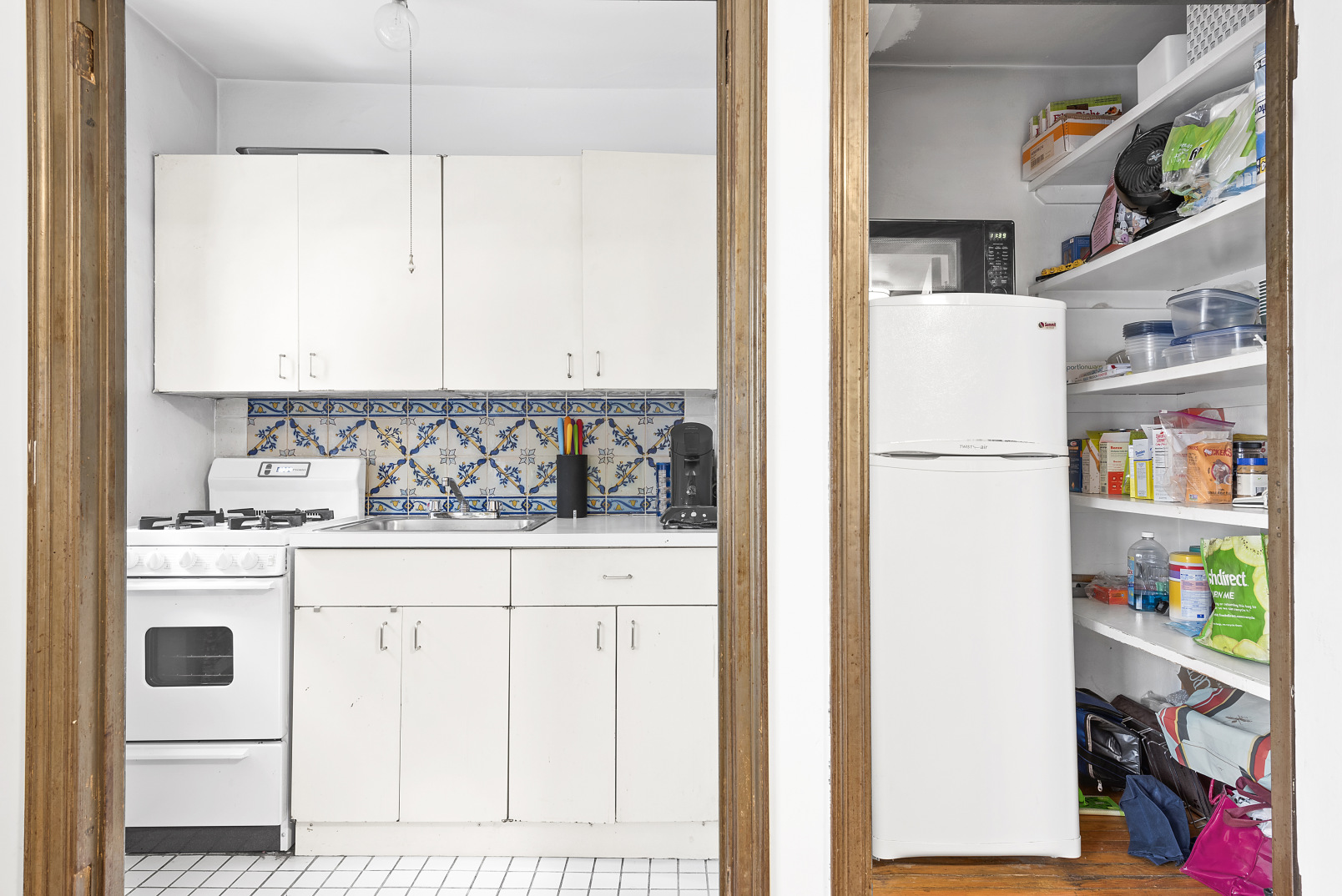 200 East 16th Street, Unit 4G Manhattan, NY 10003 - Photo 2 of 4