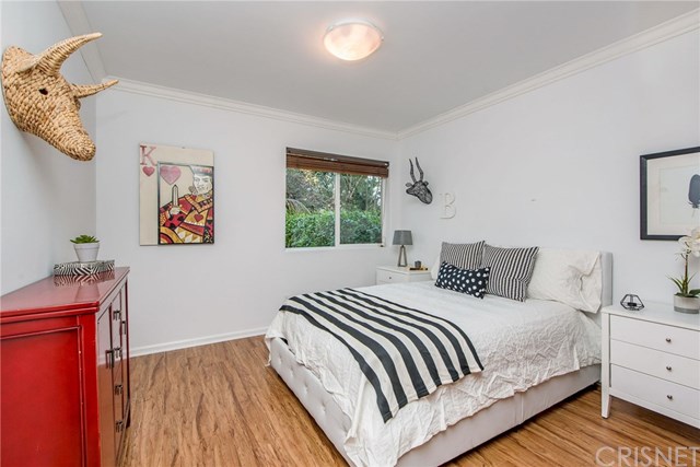 14839 Round Valley Drive Sherman Oaks, CA 91403 - Photo 28 of 43