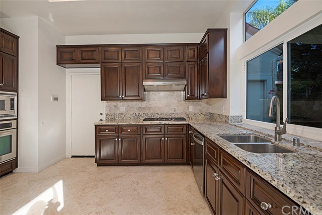 5 Tiara Irvine, CA 92614 - Photo 11 of 29