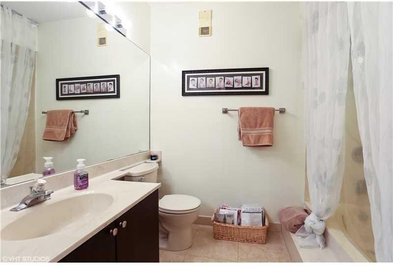 8555 Ardoch Road, Unit 8555 Miami Lakes, FL 33016 - Photo 9 of 14