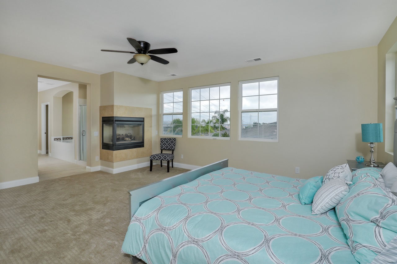 5964 Black Rail Road Carlsbad, CA 92011 - Photo 11 of 17 Gallery Image 11
