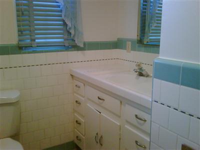 11354 Wible Road Bakersfield, CA 93313 - Photo 7 of 17 Full bath in Hall