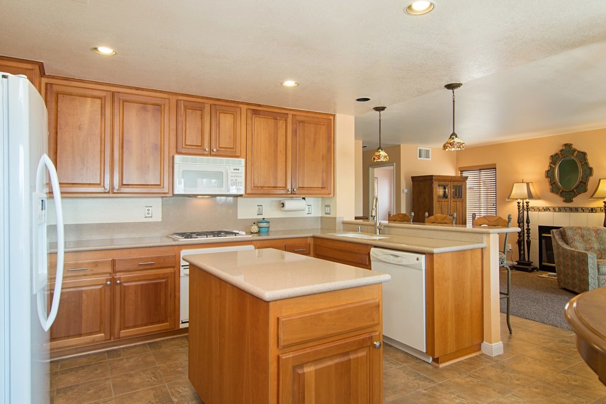 1655 Olympus Loop Drive Vista, CA 92081 - Photo 9 of 25