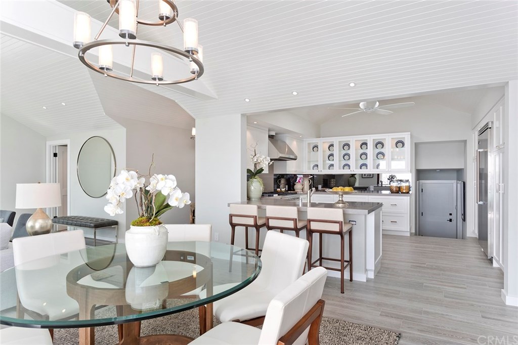 738 Cliff Drive Laguna Beach, CA 92651 - Photo 16 of 40