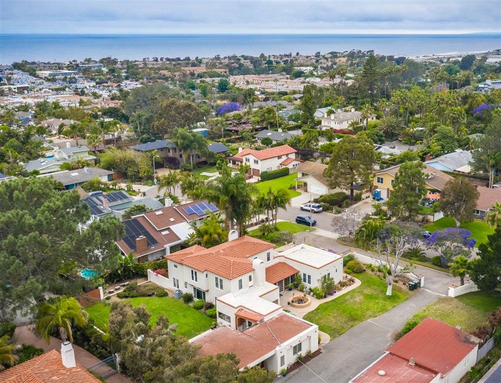 407 Shore View Lane Encinitas, CA 92024 - Photo 3 of 23