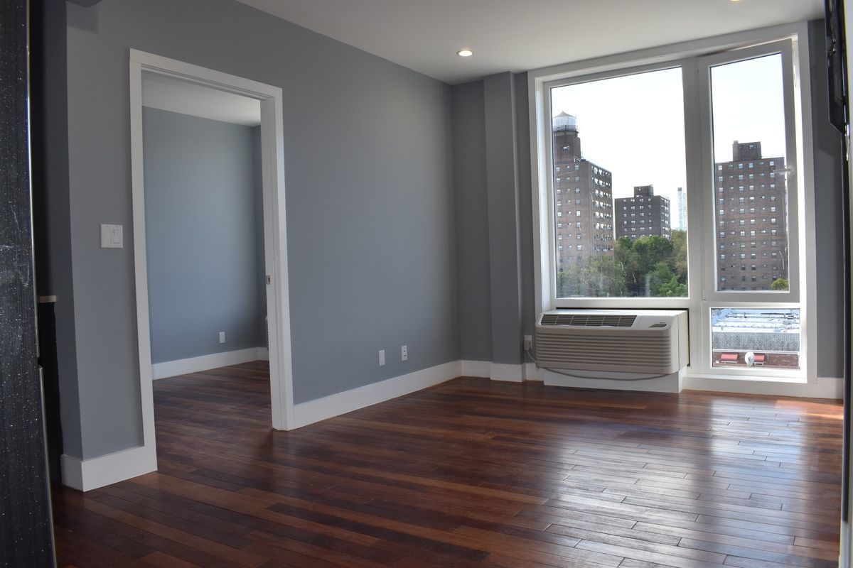 21-34 Broadway, Unit 2A Queens, NY 11106 - Photo 2 of 7