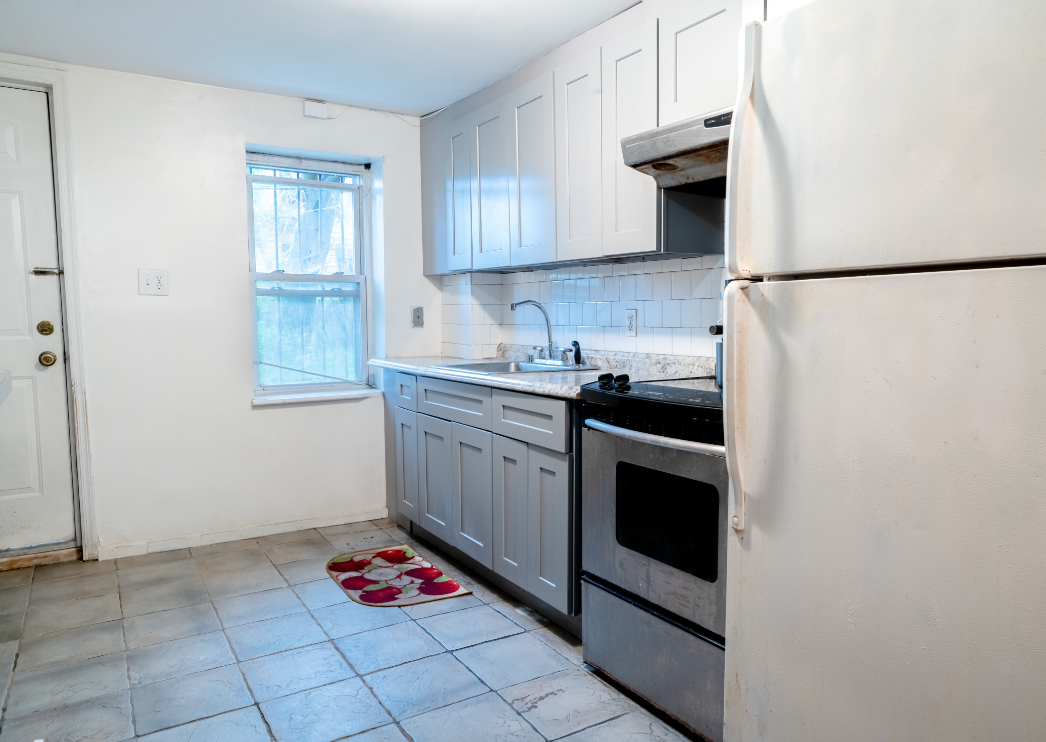 1070 Halsey Street Brooklyn, NY 11207 - Photo 4 of 7