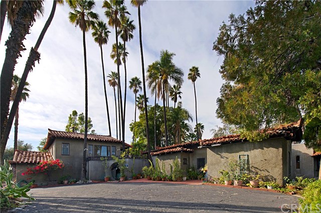 5660 Victoria Avenue Riverside, CA 92506 - Photo 1 of 1 Front View