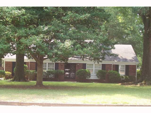 4541 Dee Road Memphis, TN 38117 - Photo 1 of 7 Handsome traditional on large manicured lot