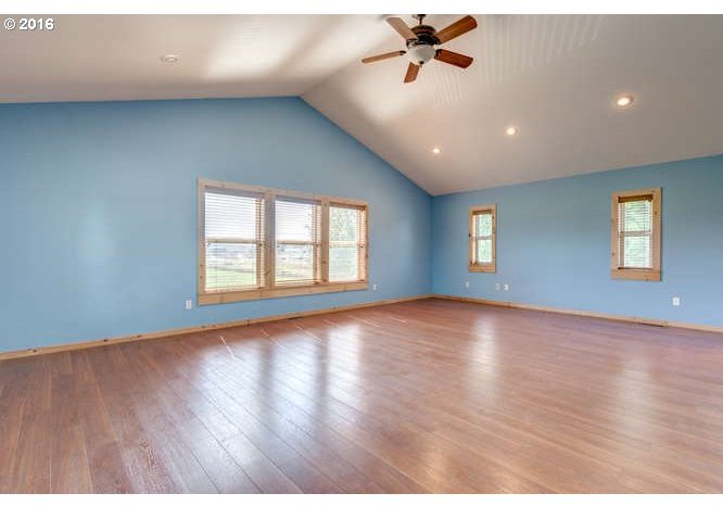 225 Robinson Road Woodland, WA 98674 - Photo 15 of 32 Gallery Image 15