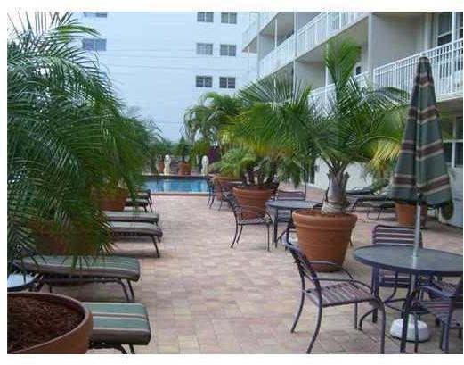 1300 Lincoln Road, Unit F506 Miami Beach, FL 33139 - Photo 13 of 15