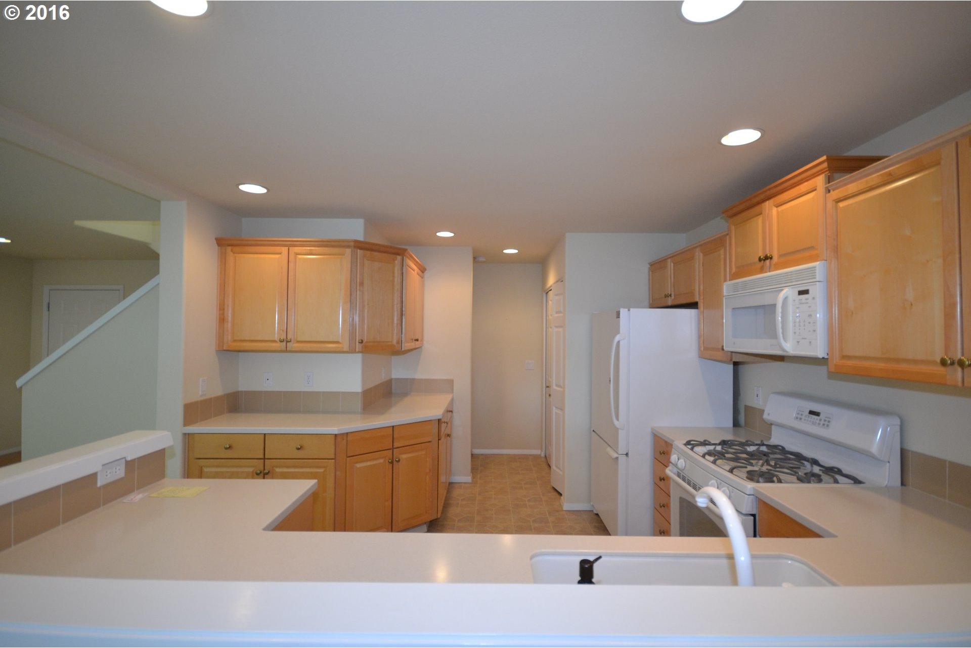 20692 Northeast Rockspring Street Hillsboro, OR 97006 - Photo 7 of 20 Gallery Image 7