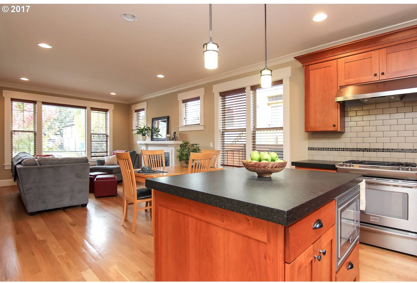 3324 Northeast Rodney Avenue Portland, OR 97212 - Photo 7 of 27 Gallery Image 7