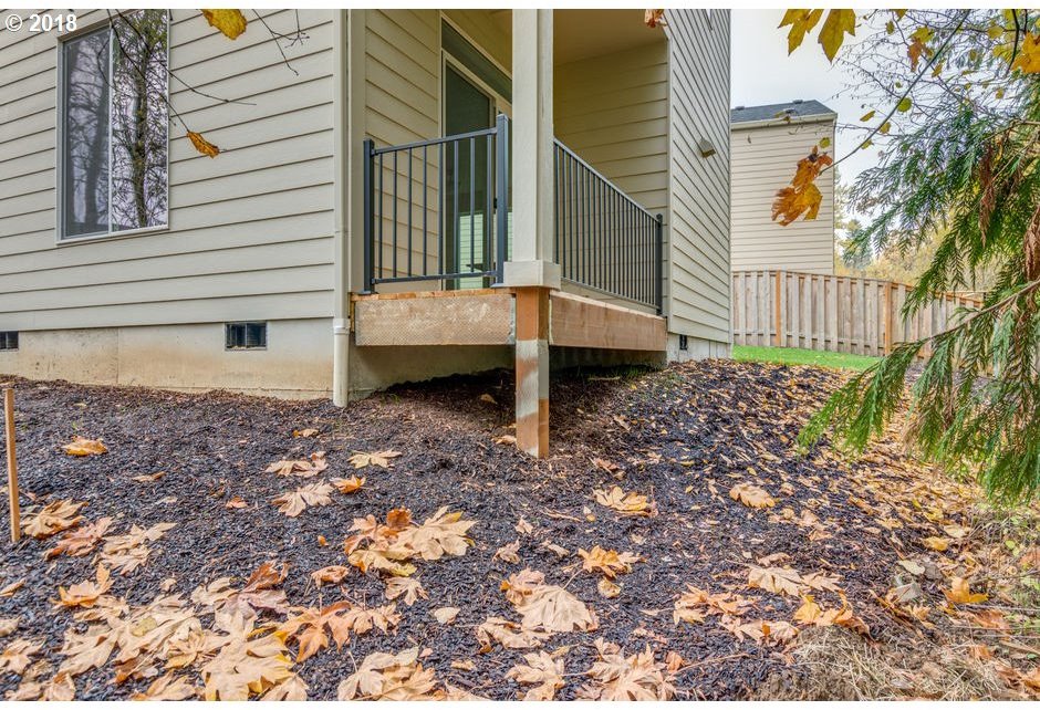 1403 Northeast 170th Circle Ridgefield, WA 98642 - Photo 4 of 18