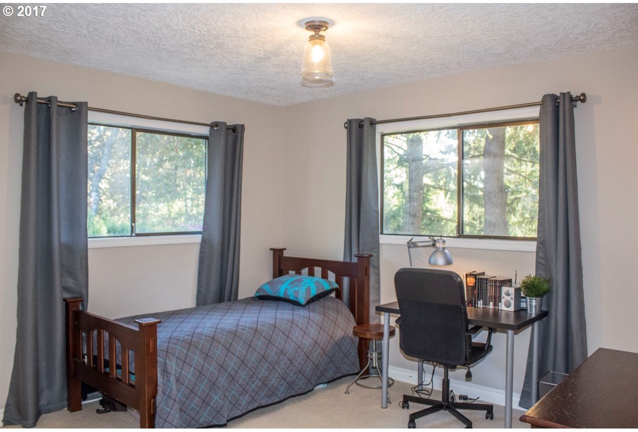 15965 Southwest Bull Mountain Road Tigard, OR 97224 - Photo 6 of 22 Gallery Image 6