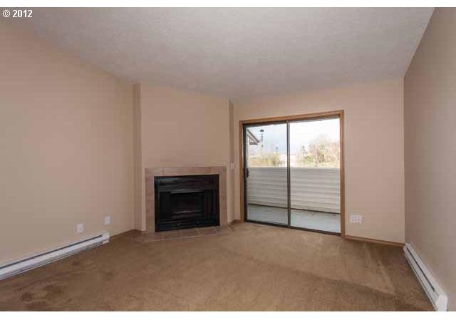 11044 Southwest Greenburg Road, Unit 323 Tigard, OR 97223 - Photo 11 of 13 Gallery Image 11