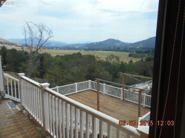 15401 North Bank Road Roseburg, OR 97470 - Photo 11 of 16 Gallery Image 11